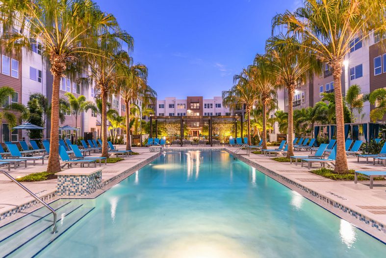3.HPA Lyra Sarasota Pool