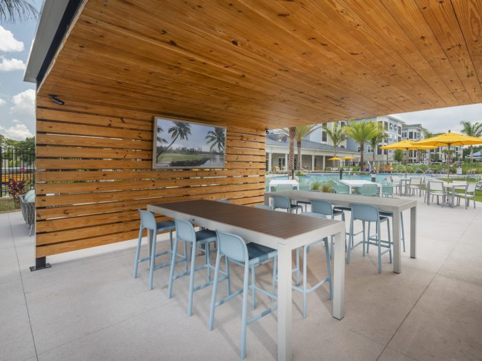 9a   West Vue Pool Cabana