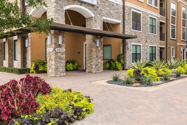 Humphreys Partners Architects Amalfi Stonebriar Entrance