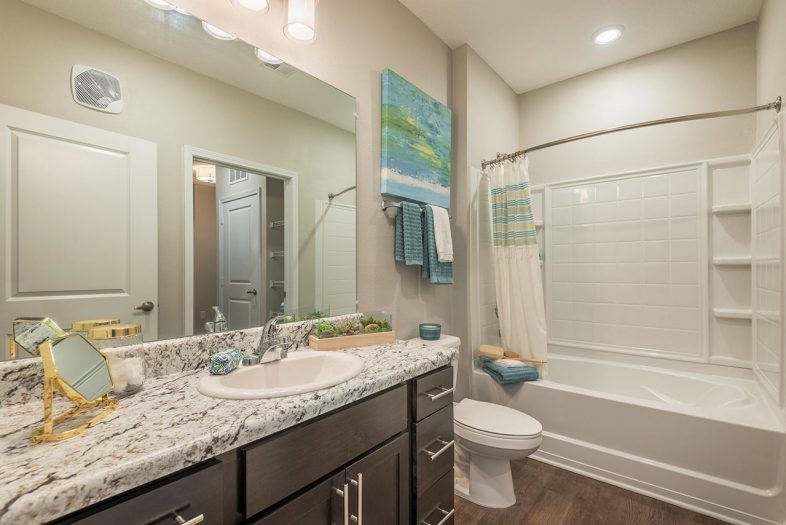 Humphreys Partners Architects Atlantic on the Avenue Bathroom