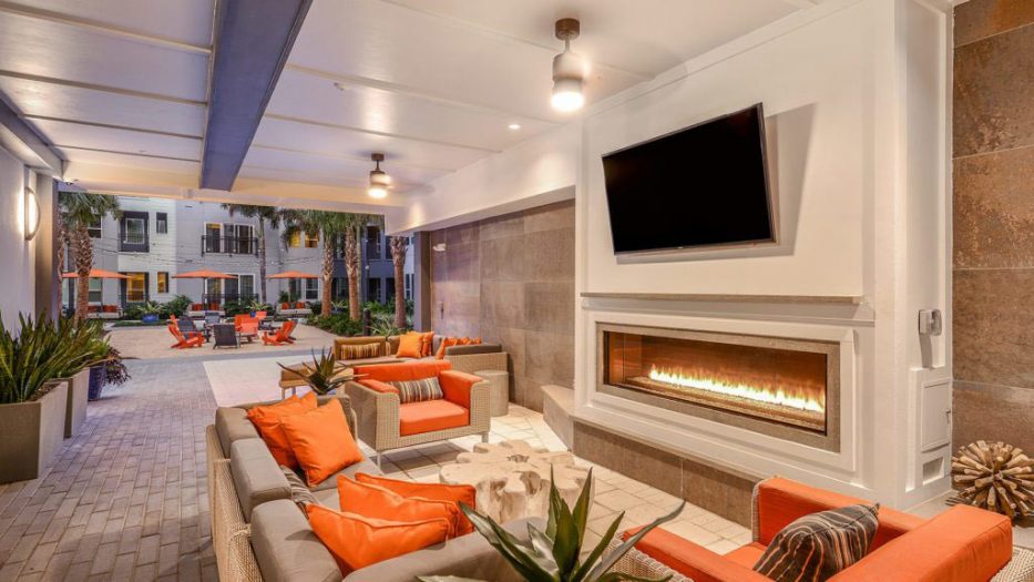 Humphreys Partners Architects Aurora Residences Cave