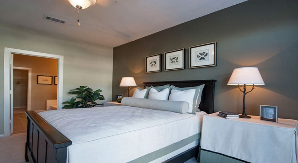 Humphreys Partners Architects Boardwalk at Town Center Unit Bedroom