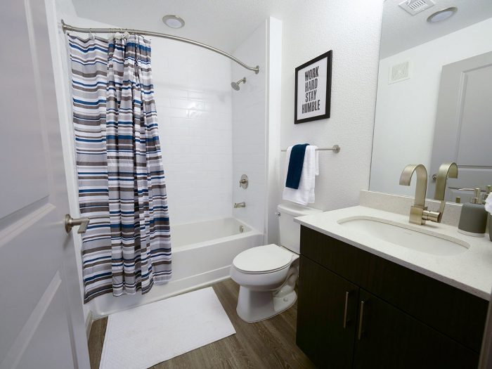 Humphreys Partners Architects Liv+ Arlington Bathroom
