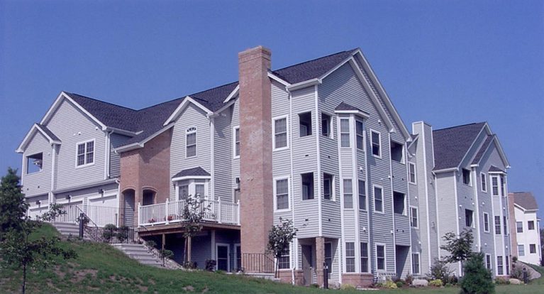 Mansions at Hocknaum Crossing | Vernon, CT