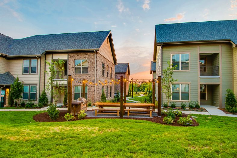 Humphreys Partners Architects Novel Lockwood Glen Exterior Benches