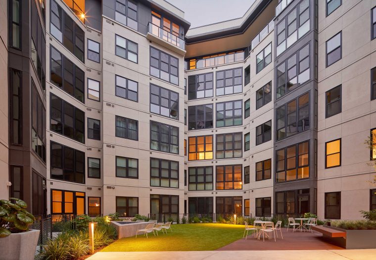 Humphreys Partners Architects The Tyndall Courtyard