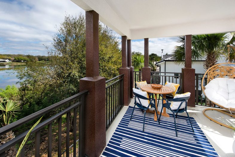 Humphreys Partners Architects Town Trelago Balcony