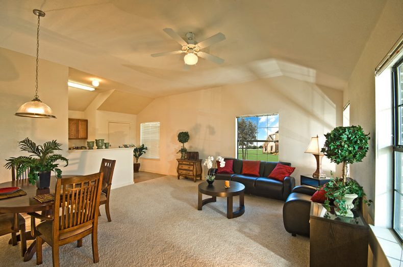 Humphreys Partners Architects Villas of Hillcrest Living Area