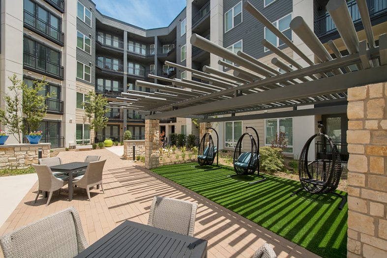 Humphreys Partners Architects Vitruvian West 8 Pergola