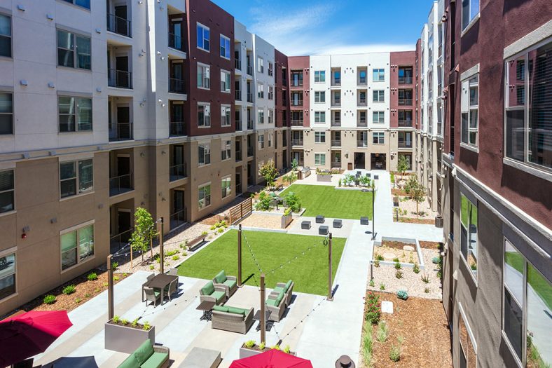 Humphreys Partners Luxe at Mile High Courtyard Exterior2