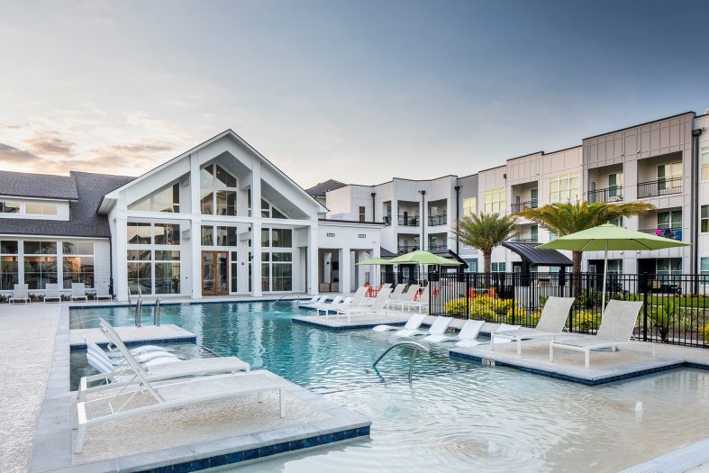 Humphreys Partners Sawgrass Point Pool clubhouse 01