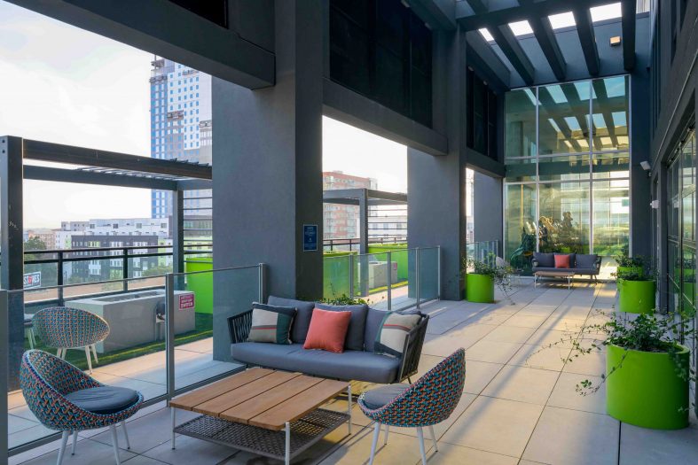 StandardAustin_Ext_78_300ppi_small