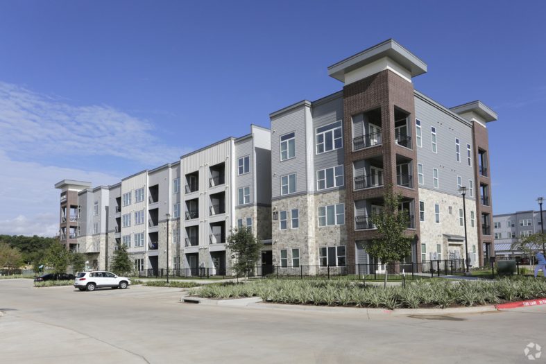 enclave at woodland lakes conroe tx building photo 3